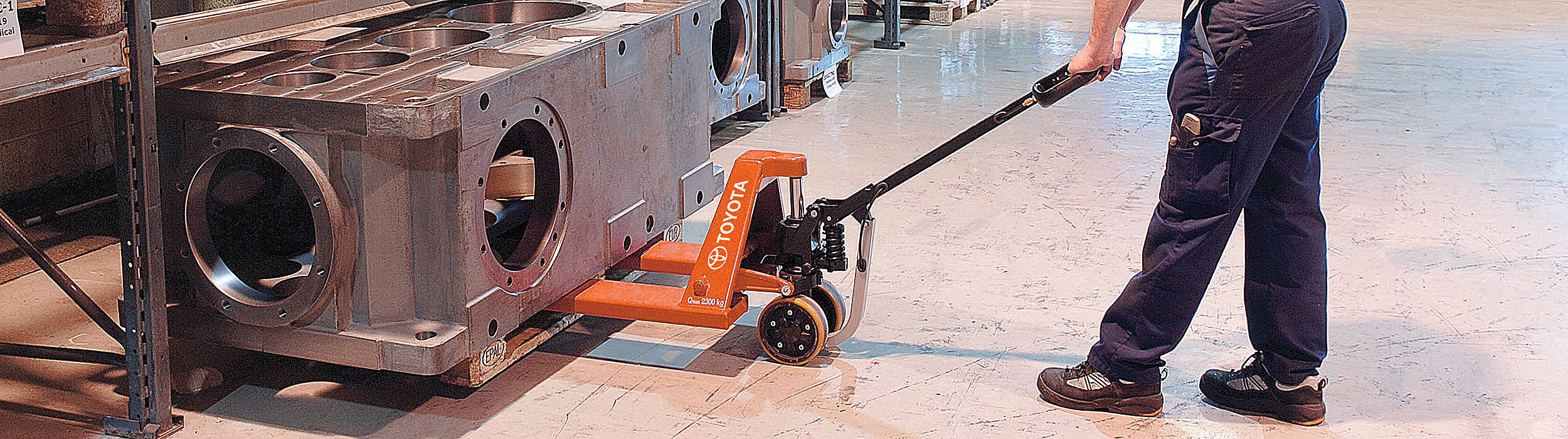 Hand Pallet Truck Service And Maintenance Toyota Material Handling Uk